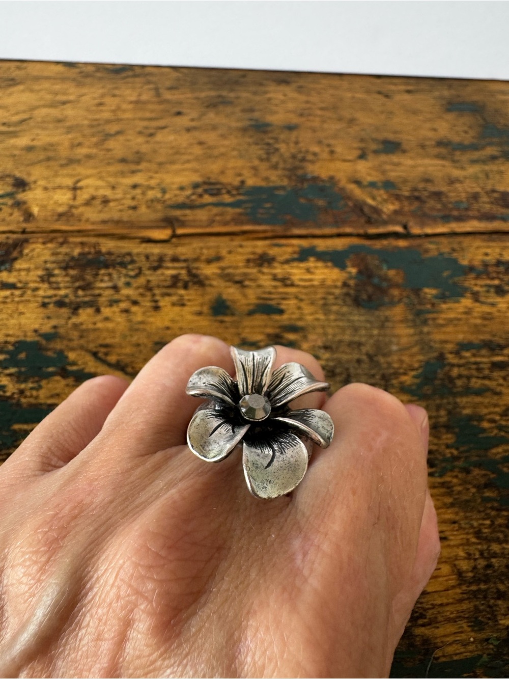 Silver Floral Statement Ring - Picture 5 of 6